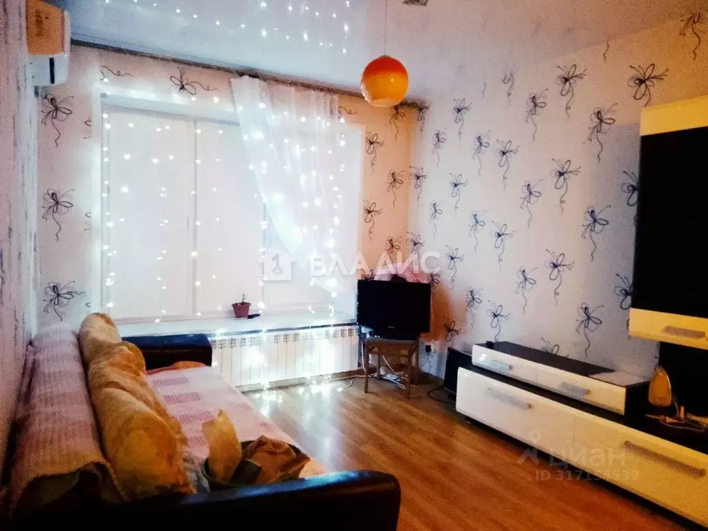 1-к кв. Волгоградская область, Волгоград ул. Солнечникова, 11 (32.4 м) - Фото 0