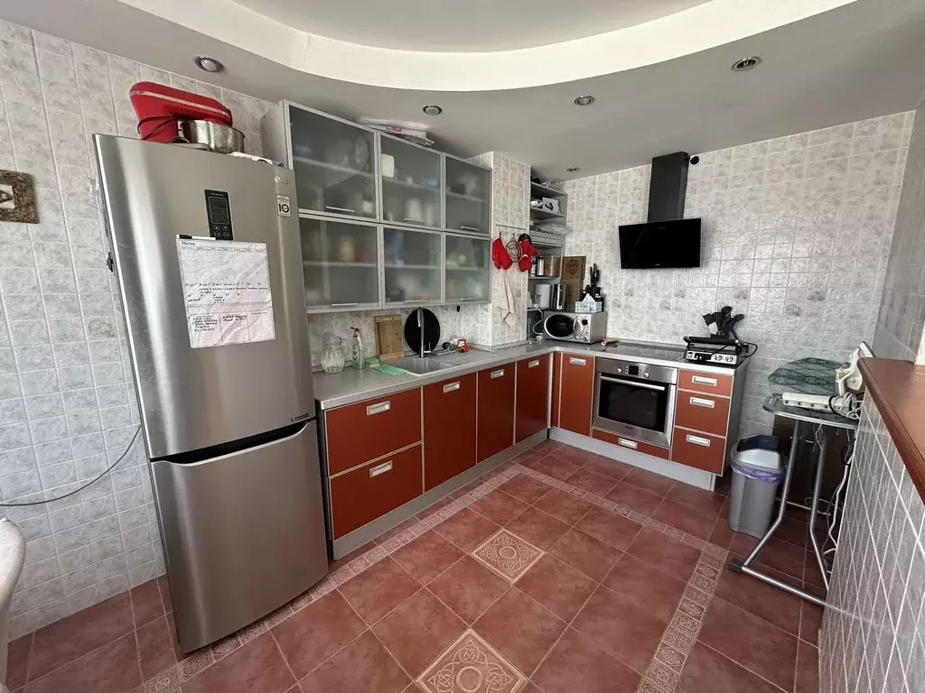3-к кв. Тюменская область, Тобольск 7-й мкр, 26 (65.0 м) - Фото 1