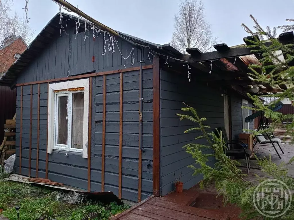 Дом в Ленинградская область, Отрадное Кировский район, 2-я линия, 80 ... - Фото 1