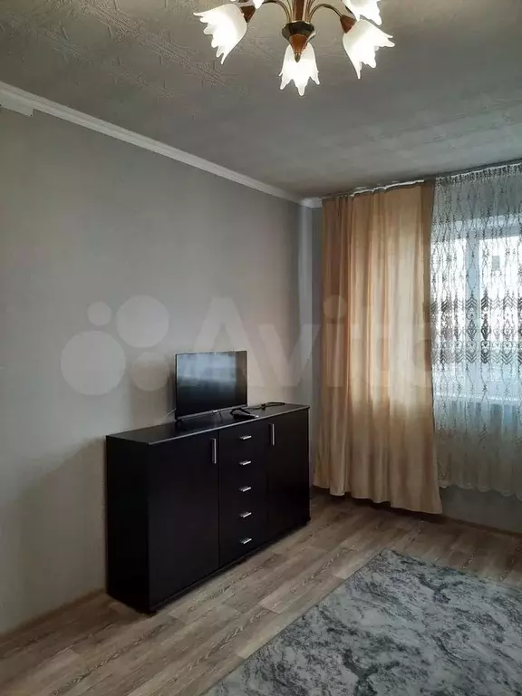 2-к. квартира, 50 м, 5/9 эт. - Фото 1