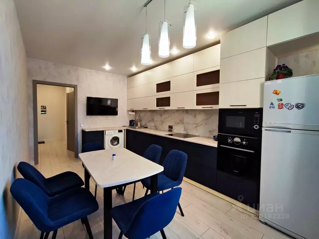 3-к кв. Ульяновская область, Ульяновск ул. Набережная реки Свияги, 81 ... - Фото 2