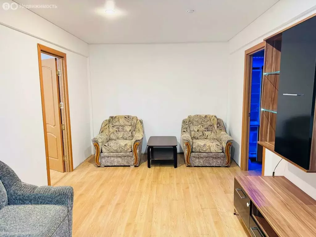 3-комнатная квартира: Великий Новгород, Большая Санкт-Петербургская ... - Фото 1