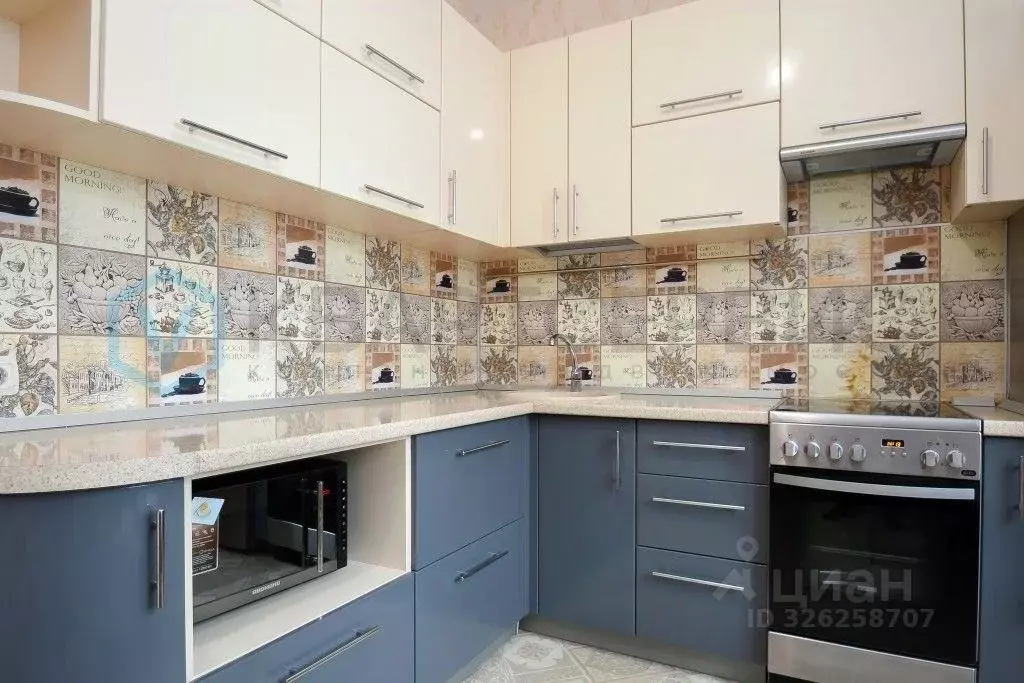 2-к кв. Омская область, Омск пос. Биофабрика, 6 (55.8 м) - Фото 1