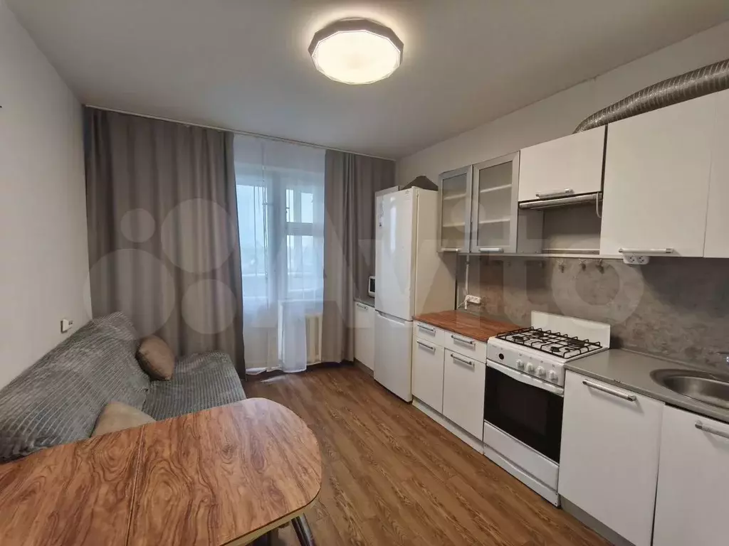 1-к. квартира, 38 м, 9/10 эт. - Фото 0