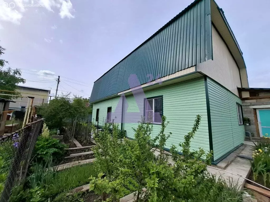 Дом в Барнаул, Славгородская улица, 21 (100 м) - Фото 0