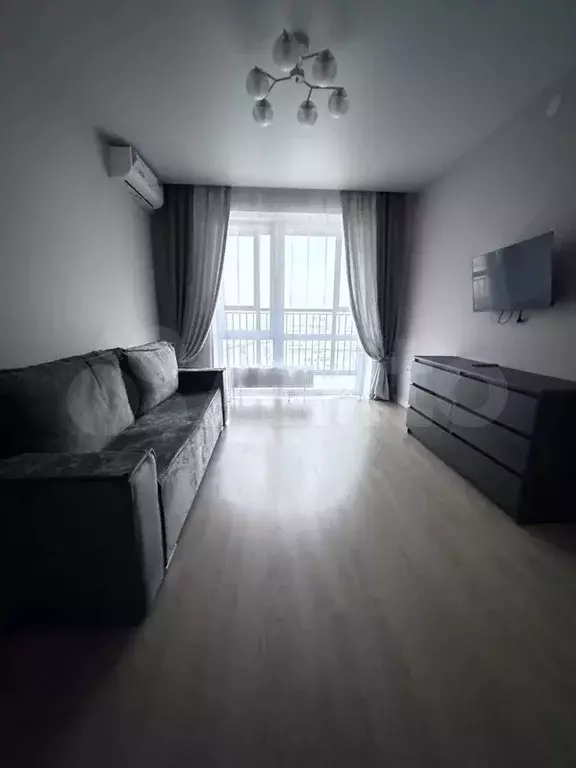 1-к. квартира, 38 м, 8/25 эт. - Фото 0