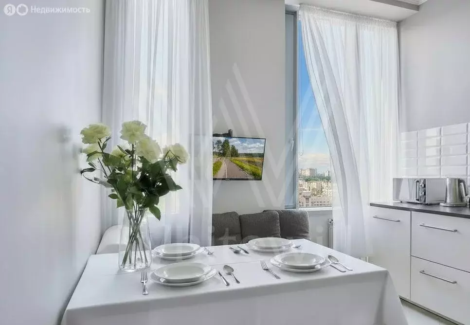 3-комнатная квартира: Москва, Мосфильмовская улица, 8 (107 м) - Фото 1