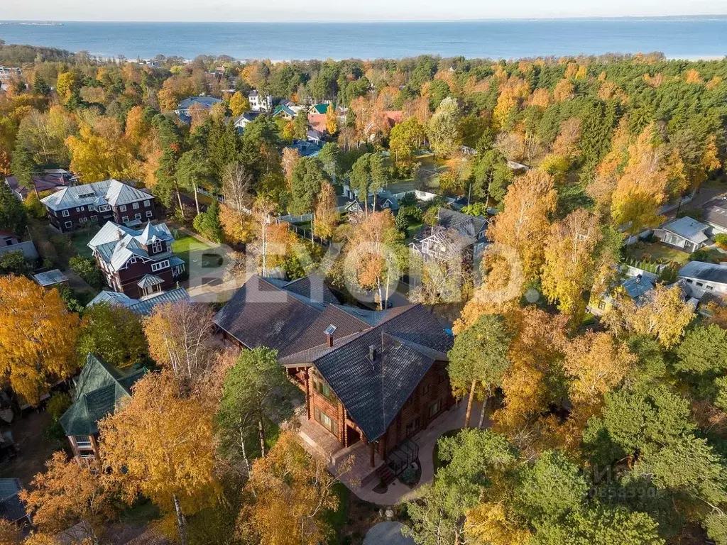 Дом в Санкт-Петербург, Санкт-Петербург, Сестрорецк Лиственная ул., 17 ... - Фото 0