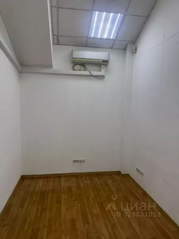 Офис в Хабаровский край, Хабаровск ул. Постышева, 22А (12 м) - Фото 1