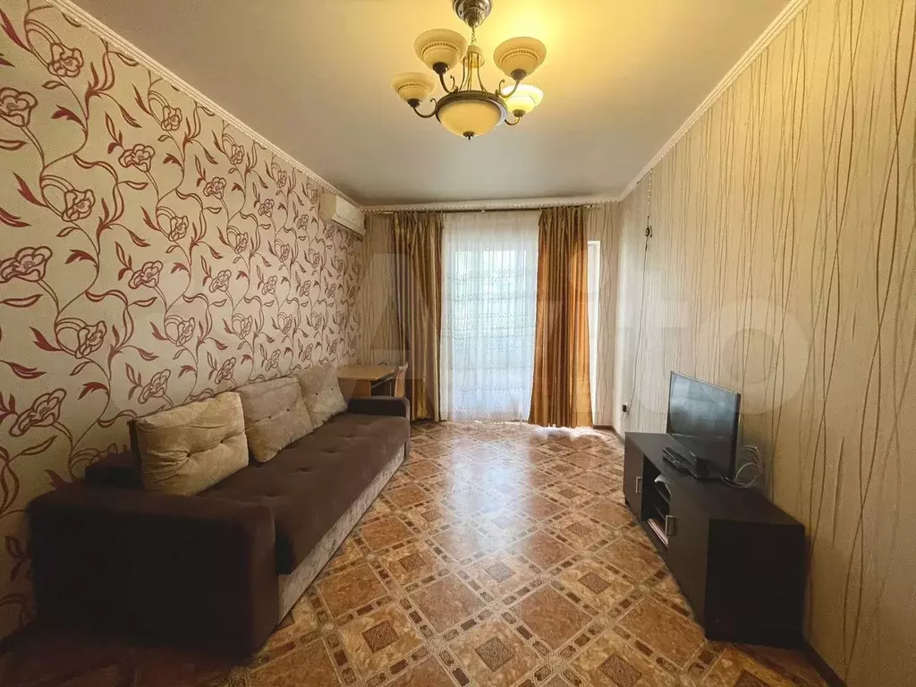 1-к. квартира, 51,5 м, 1/3 эт. - Фото 0