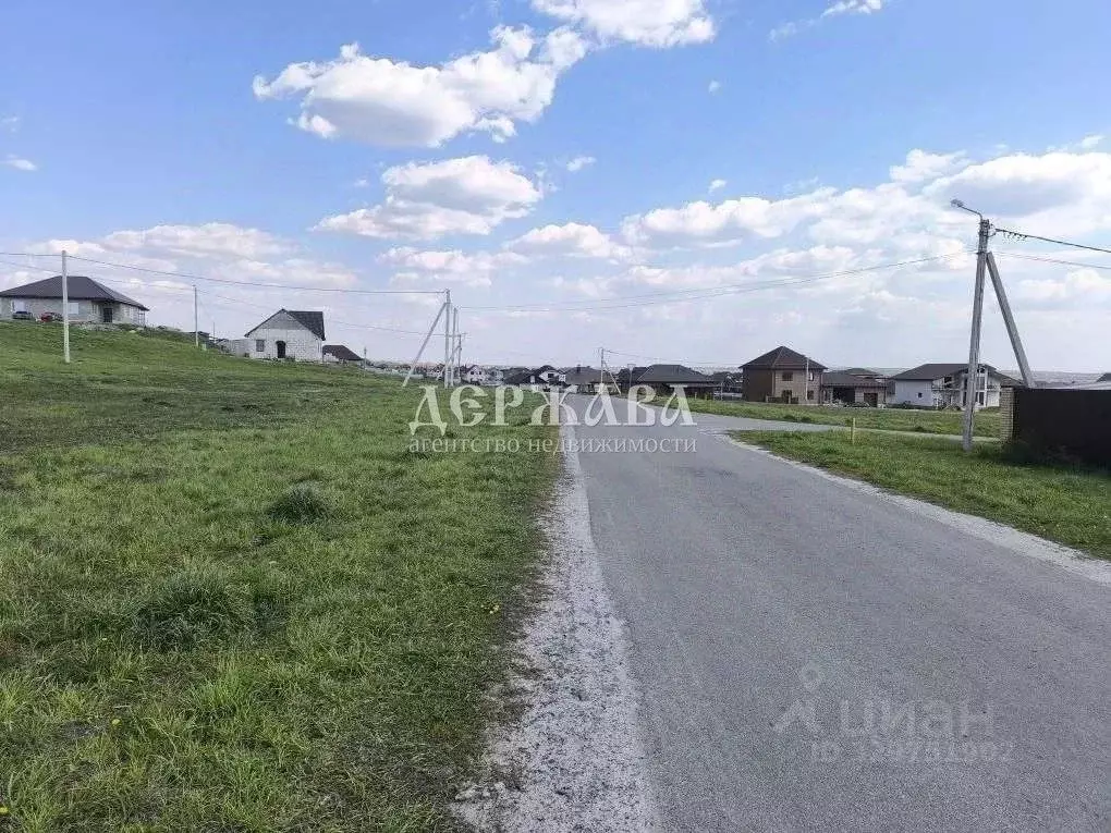 Участок в Белгородская область, Старый Оскол Радужный мкр,  (15.0 ... - Фото 2
