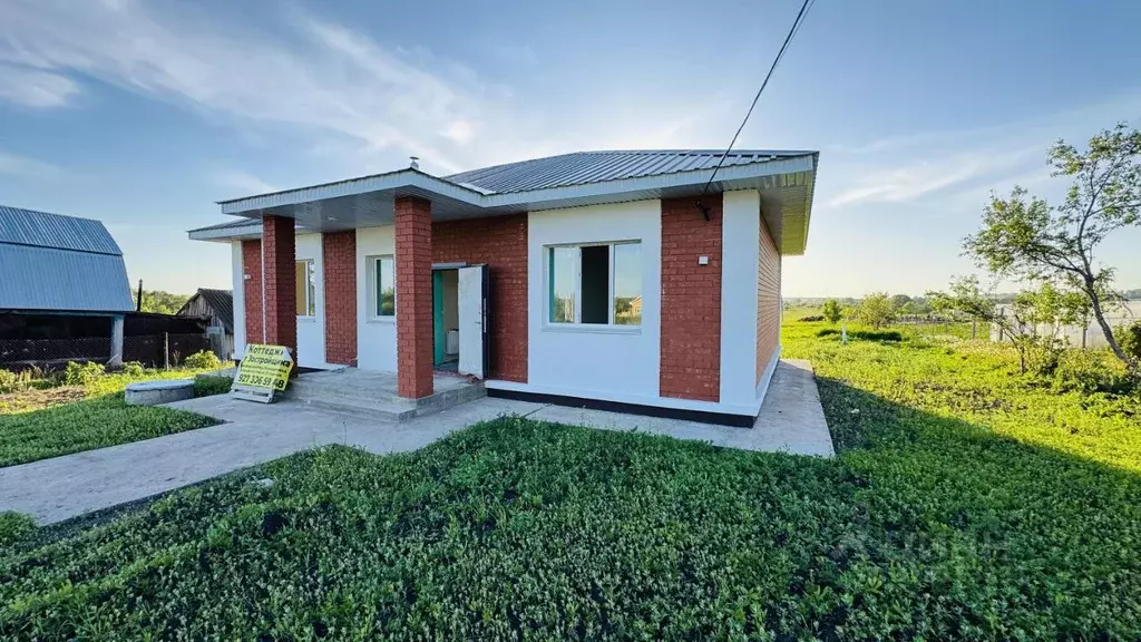 Коттедж в Башкортостан, Уфимский район, Русско-Юрмашский сельсовет, с. ... - Фото 1