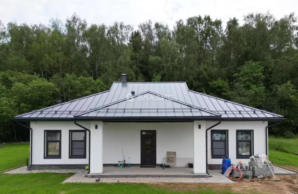 Дом в Калужская область, Боровский муниципальный округ, Совьяки с/пос, ... - Фото 1