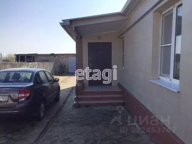 Дом в Краснодарский край, Темрюкский район, Сенное с/пос, пос. Соленый ... - Фото 1