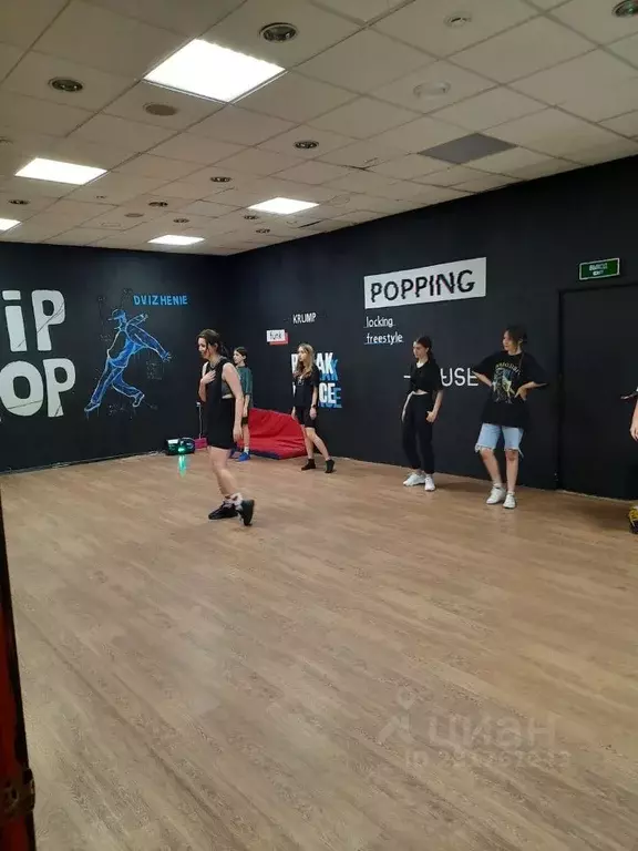 Помещение свободного назначения в Курская область, Курск ул. ... - Фото 1