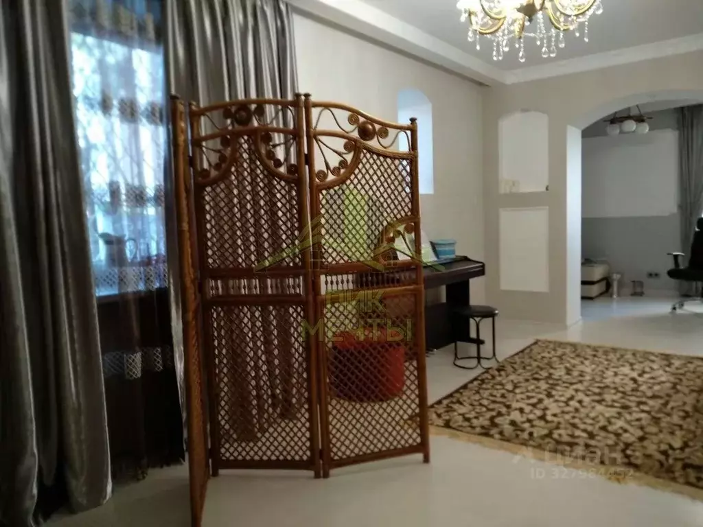 3-к кв. Бурятия, Улан-Удэ ул. Бабушкина, 32 (98.5 м) - Фото 1