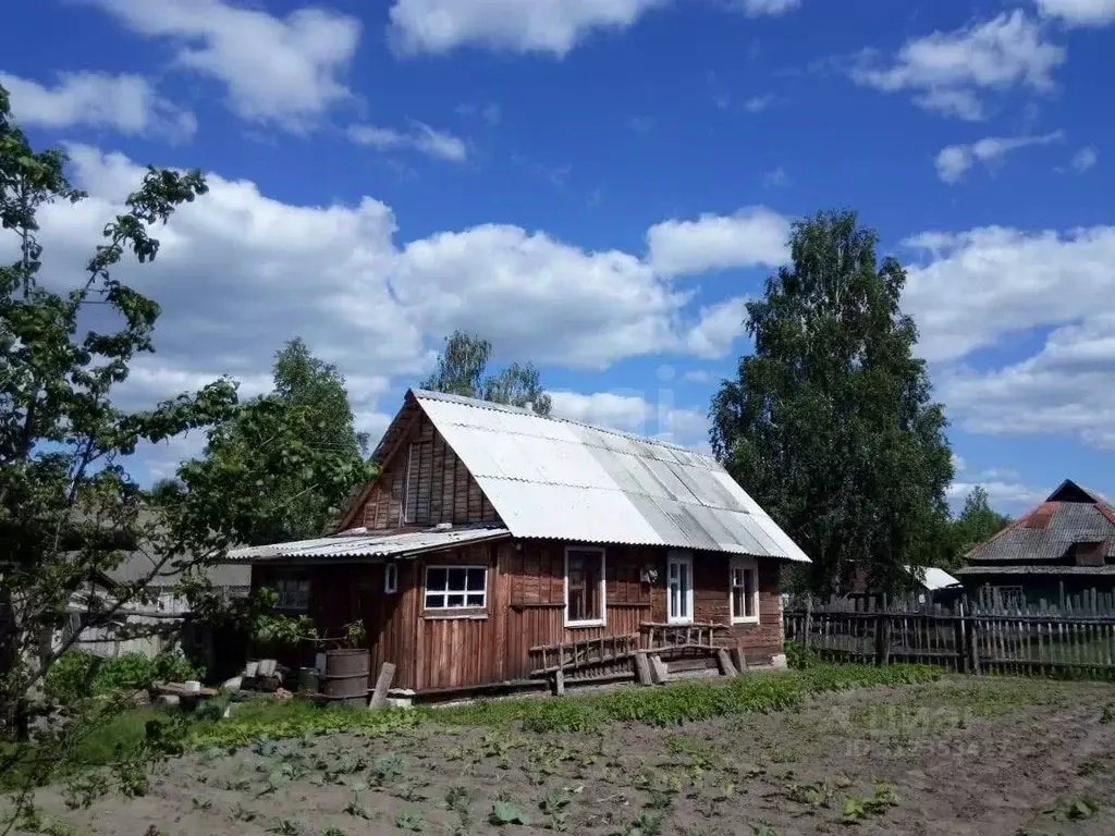 Дом в Брянская область, Жуковский муниципальный округ, с. Ржаница ул. ... - Фото 0