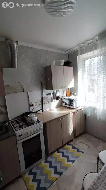 3-комнатная квартира: Челябинск, Комсомольский проспект, 38 (64 м) - Фото 0