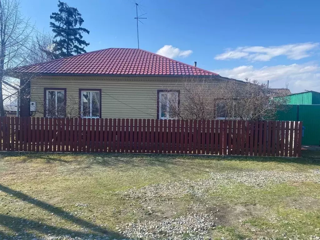 Дом в Хакасия, Алтайский район, с. Белый Яр ул. Карла Маркса (80 м) - Фото 0