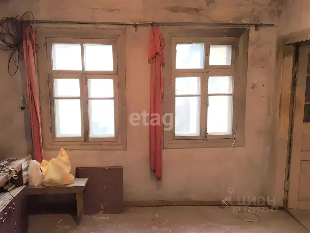 3-к кв. Крым, Белогорск ул. Крылова (26.5 м) - Фото 0
