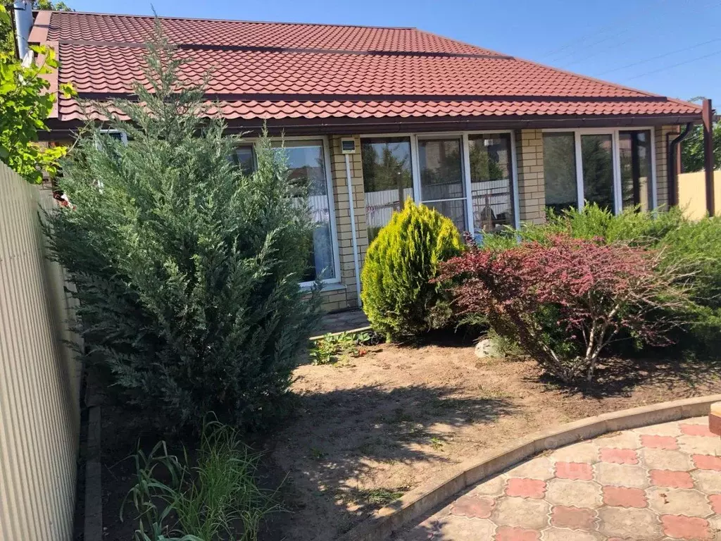 Дом в Краснодарский край, Темрюк ул. Калинина, 118Б (124 м) - Фото 1