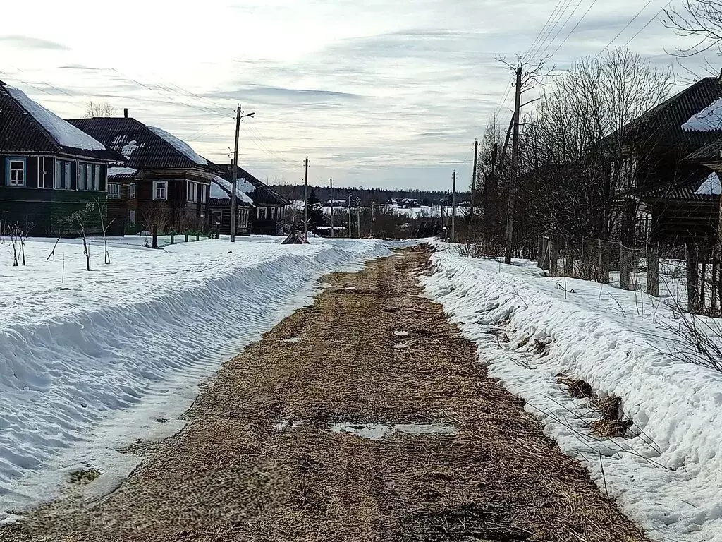 Дом в Вологодская область, Сокольский муниципальный округ, деревня ... - Фото 2