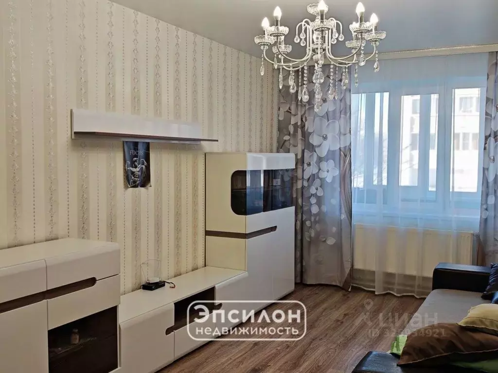 3-к кв. Курская область, Курск просп. Хрущева, 28 (76.5 м) - Фото 2