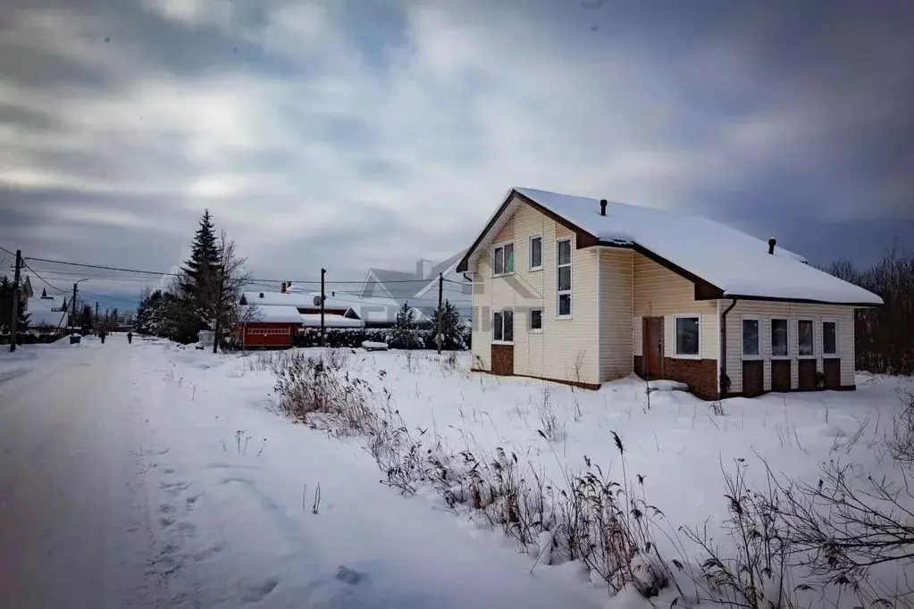 Дом в Новгородская область, Малая Вишера ул. 1-я Парковая, 11 (162 м) - Фото 0