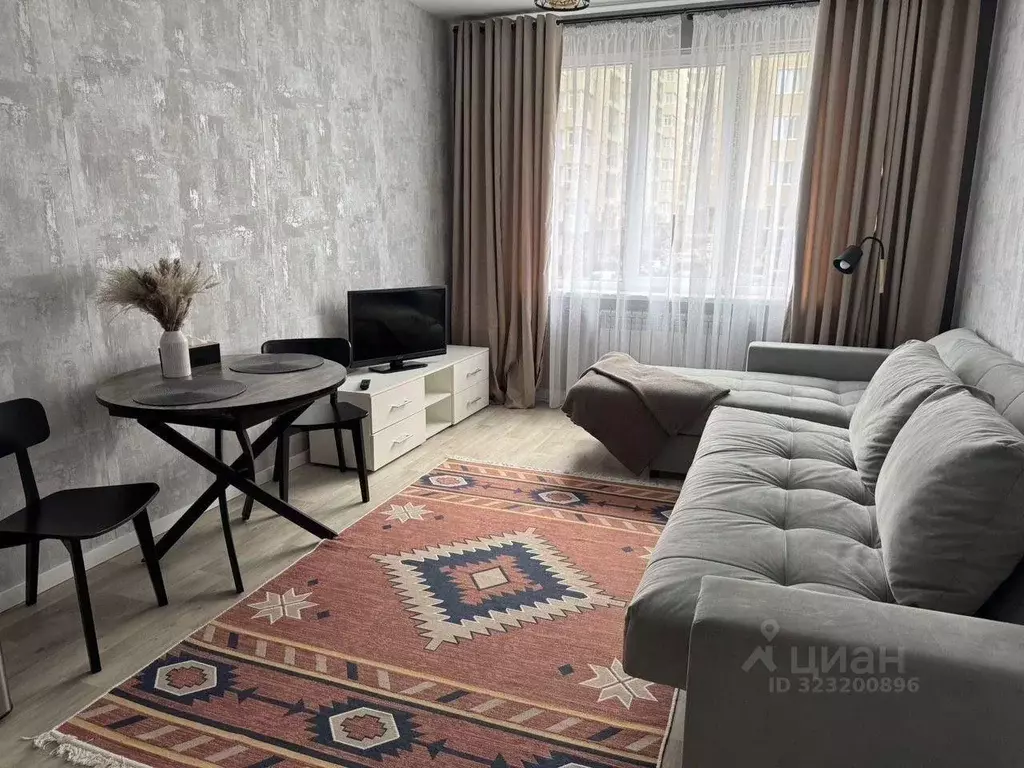 1-к кв. Сахалинская область, Южно-Сахалинск Больничная ул., 2к5 (28.0 ... - Фото 1