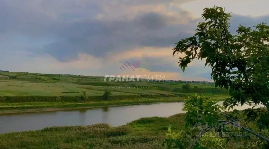Дом в Омская область, Омский район, Андреевское с/пос, Половинка СНТ ... - Фото 1