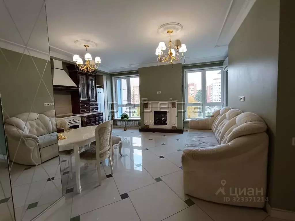 3-к кв. Красноярский край, Красноярск ул. Авиаторов, 41 (88.0 м) - Фото 1