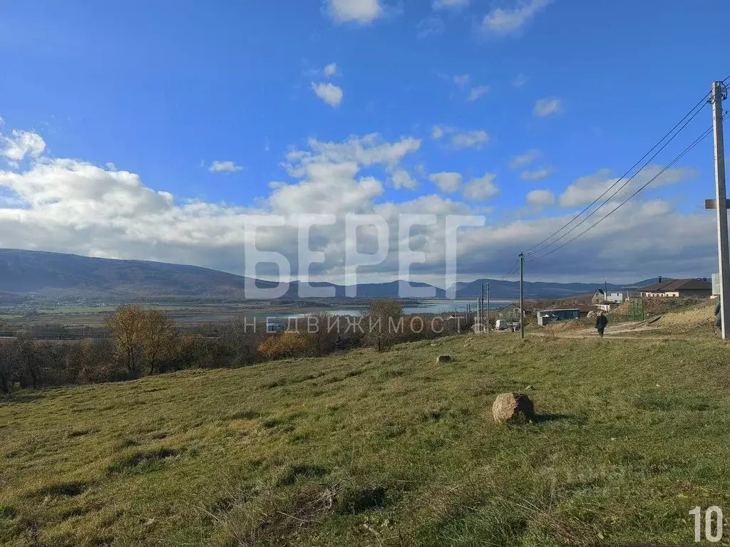 Участок в Севастополь с. Россошанка, ул. Байдарская, 17 (30.0 сот.) - Фото 0