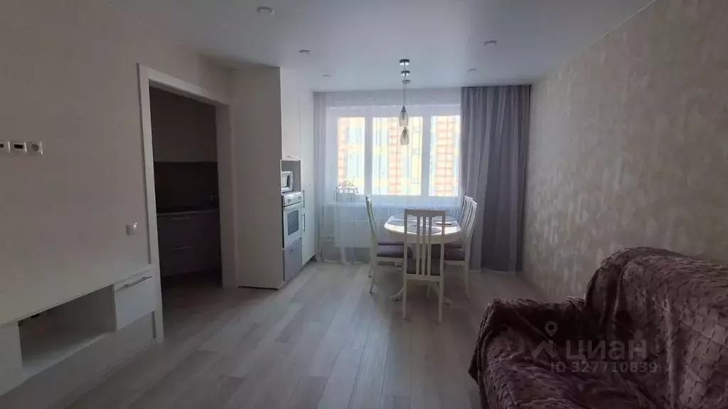 2-к кв. Тюменская область, Тюмень ул. Павла Шарова, 1к1 (86.0 м) - Фото 1