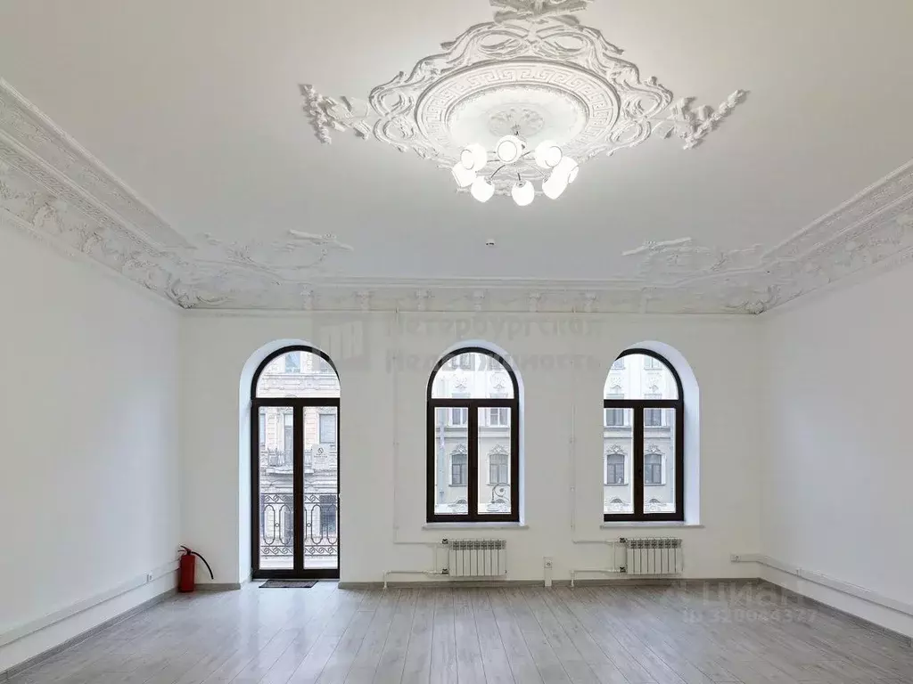 Офис в Санкт-Петербург ул. Чайковского, 77 (290 м) - Фото 1