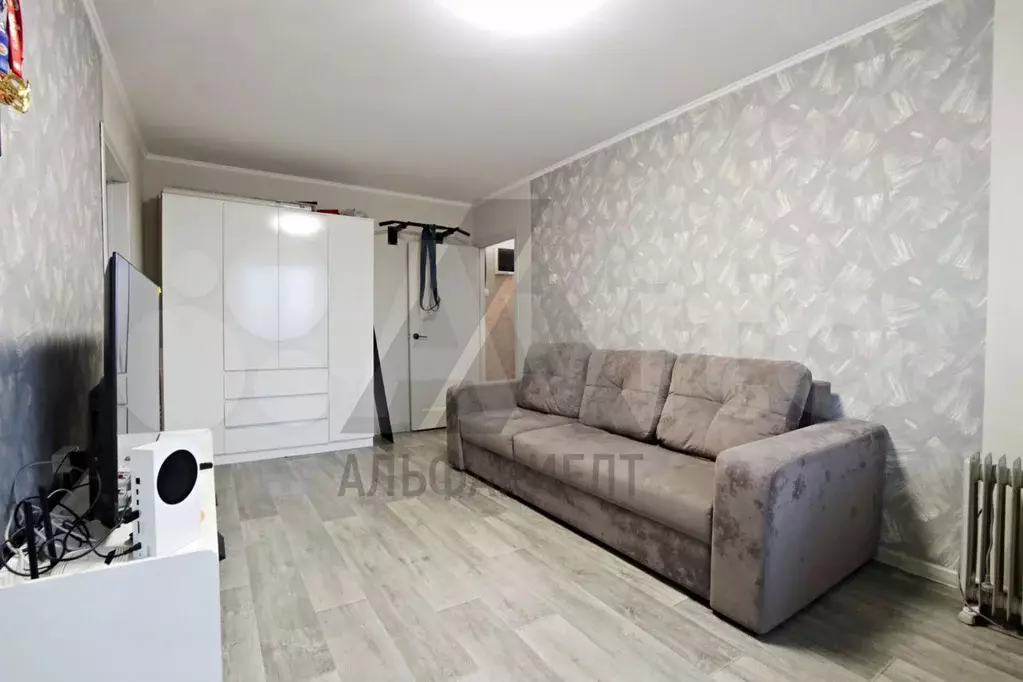 3-к. квартира, 50 м, 9/9 эт. - Фото 1