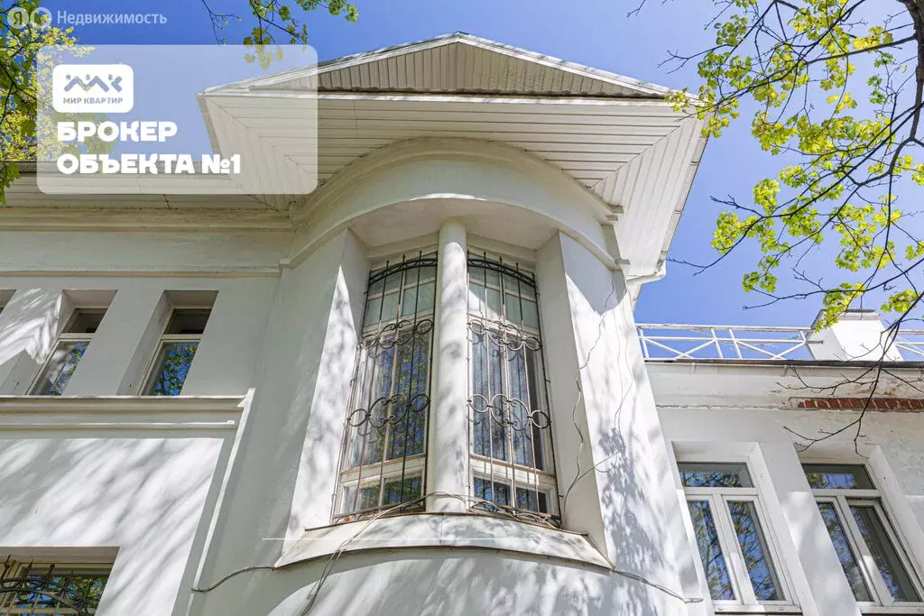 4-комнатная квартира: Пушкин, Жуковско-Волынская улица, 12 (218.4 м) - Фото 1