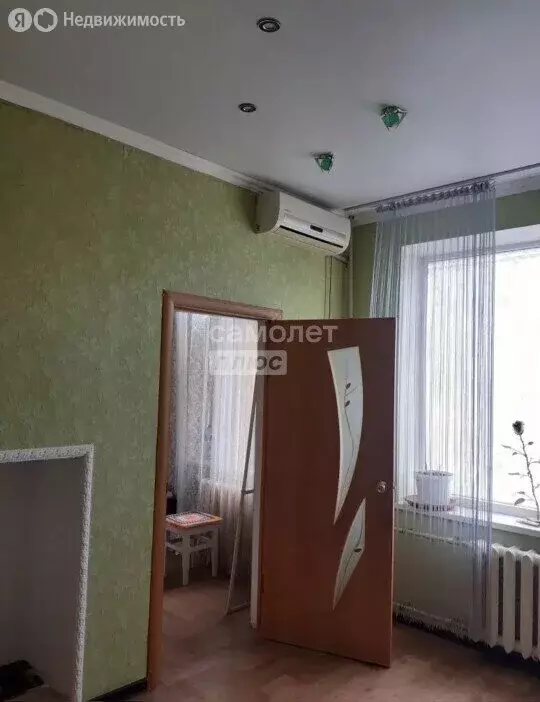 2-комнатная квартира: Крымск, улица Свердлова, 19 (33 м) - Фото 1