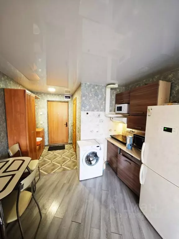 Студия Приморский край, Владивосток Окатовая ул., 14 (24.0 м) - Фото 2