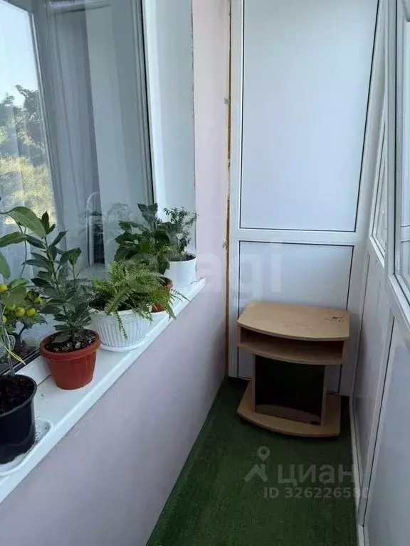 2-к кв. Крым, Евпатория городской округ, Мирный пгт ул. Сырникова, 6 ... - Фото 1