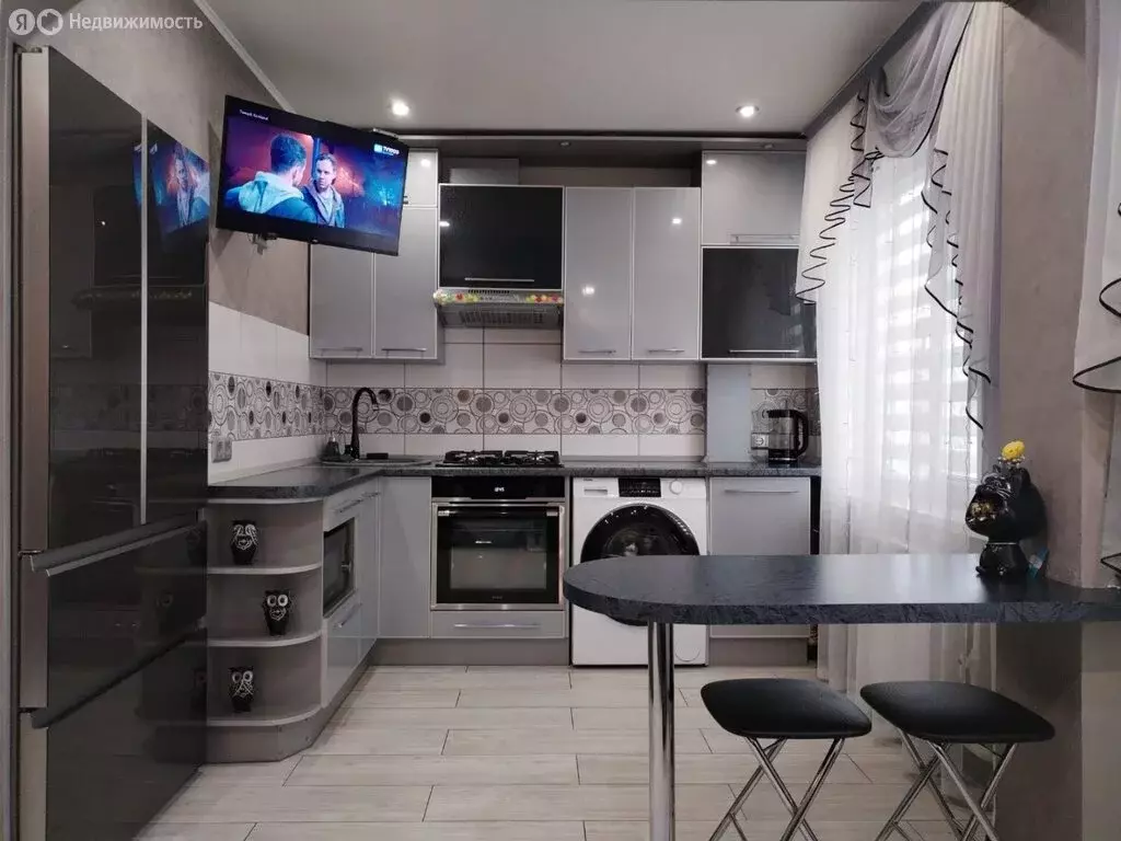 2-комнатная квартира: Бийск, переулок Николая Липового, 64/1 (42 м) - Фото 0