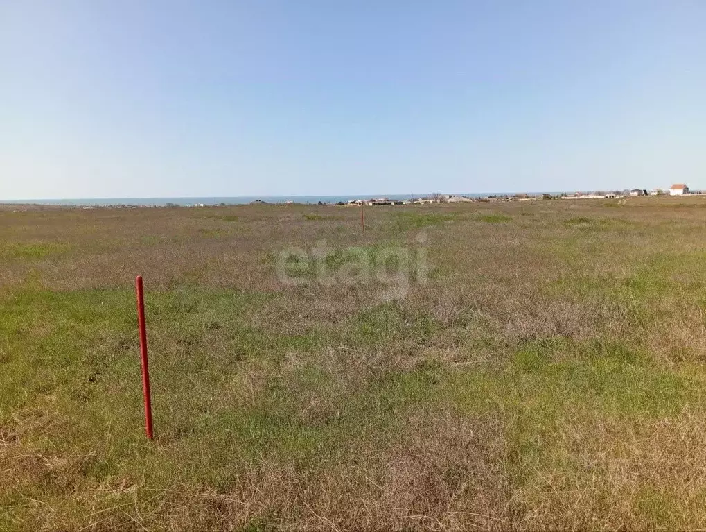 Участок в Крым, Ленинский район, Семисотское с/пос, с. Каменское ул. ... - Фото 1