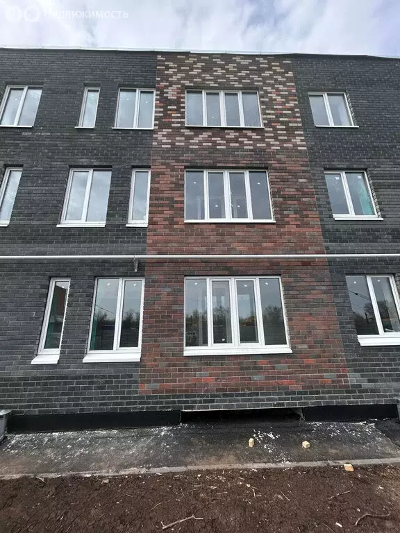 3-комнатная квартира: село Нежинка, Фестивальная улица, 27 (85 м) - Фото 1
