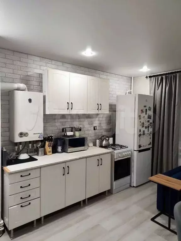 1-к. квартира, 47 м, 1/3 эт. - Фото 1