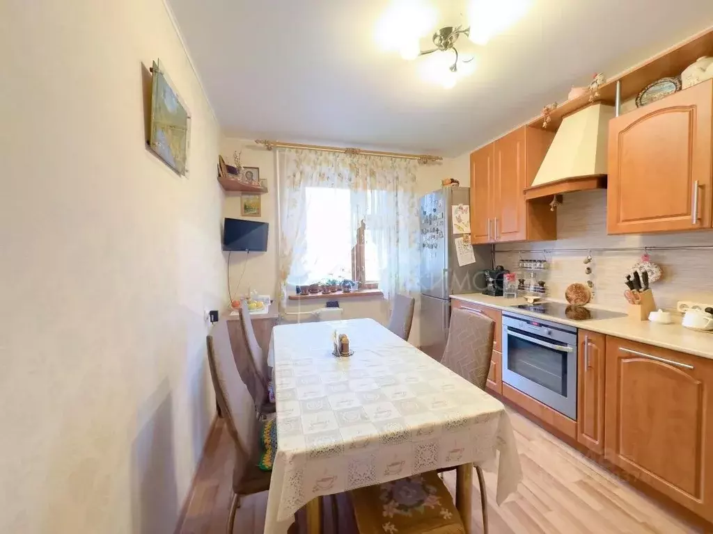 3-к кв. Тюменская область, Тюмень ул. Домостроителей, 26к2 (79.8 м) - Фото 1