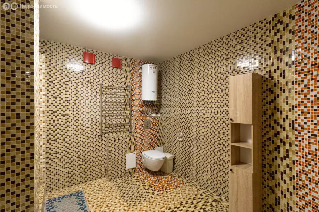 2-комнатная квартира: Тюмень, улица Прокопия Артамонова, 9 (94.2 м) - Фото 1