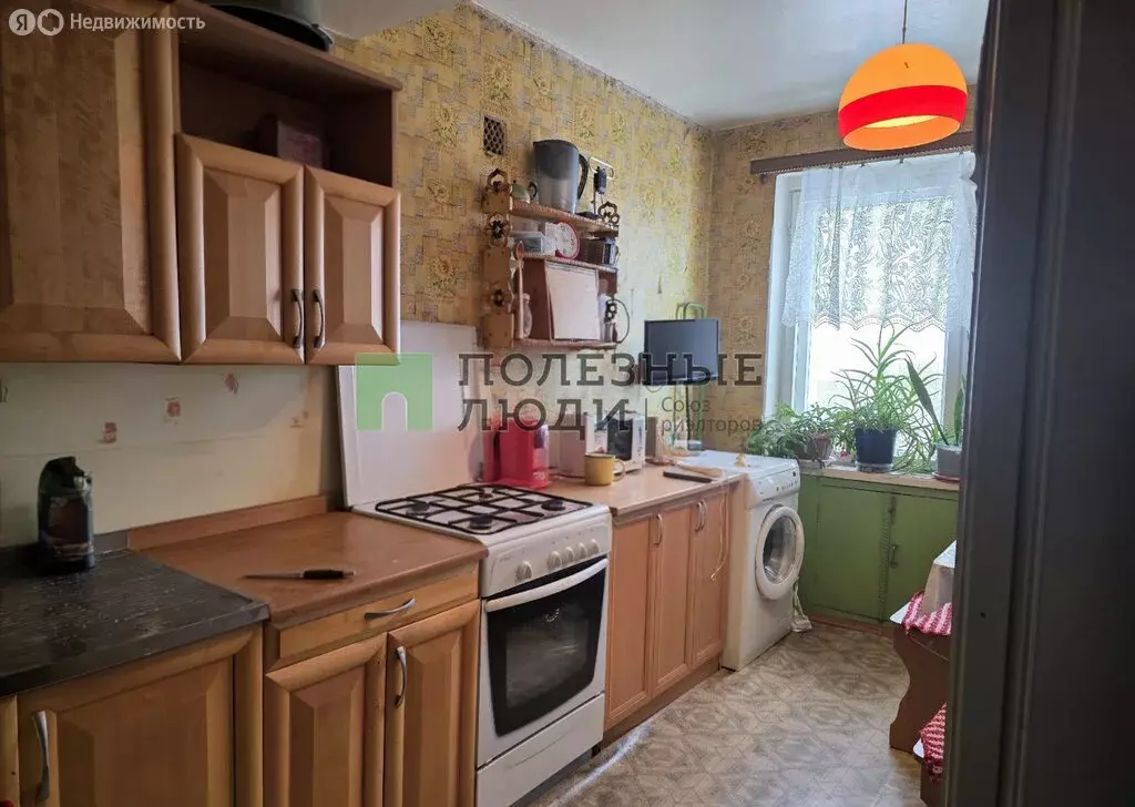 3-комнатная квартира: Ижевск, Саратовская улица, 29 (68 м) - Фото 2