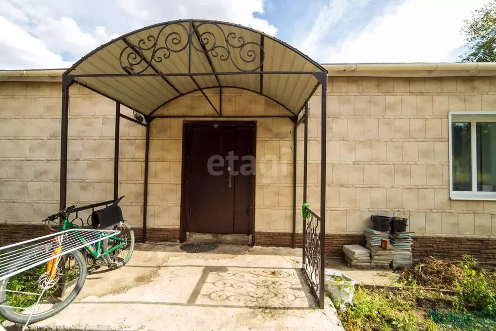 Дом в Амурская область, Благовещенск Игнатьевское ш., 37/1 (167 м) - Фото 1