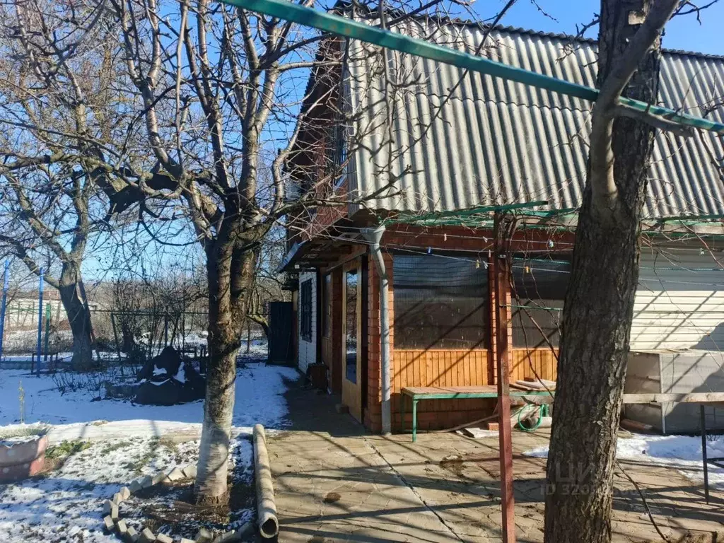 Дом в Краснодарский край, Ейск Садовод СНТ, дорожка 10-я (95 м) - Фото 1