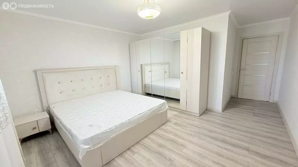 3-комнатная квартира: Ростов-на-Дону, улица Оганова, 20с3 (94.2 м) - Фото 0