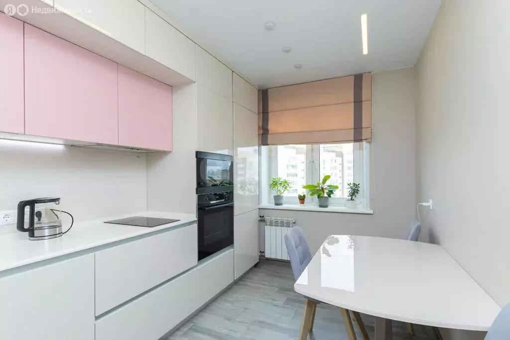 3-комнатная квартира: Тюмень, Лесопарковая улица, 17 (66 м) - Фото 1